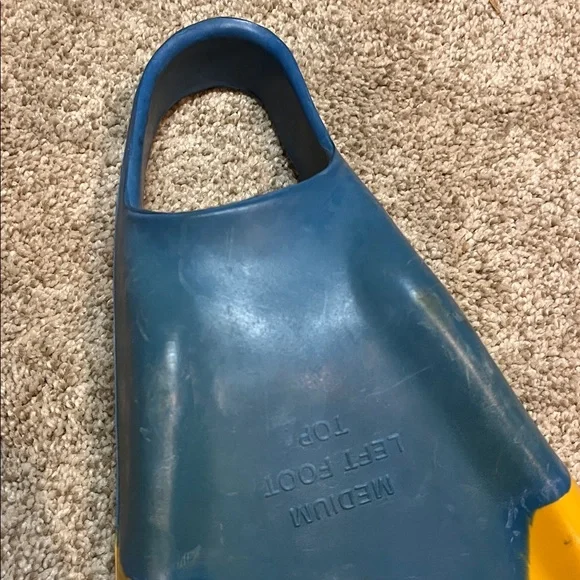 Churchill Makapuu Floating Fins - Picture 5 of 13